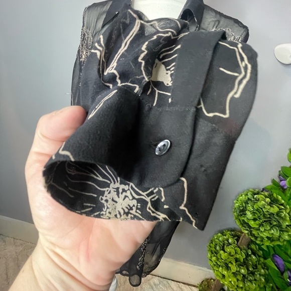 Ice Sheer Black Floral Embroidered Beaded Button-Up Blouse Large - Picture 7 of 10